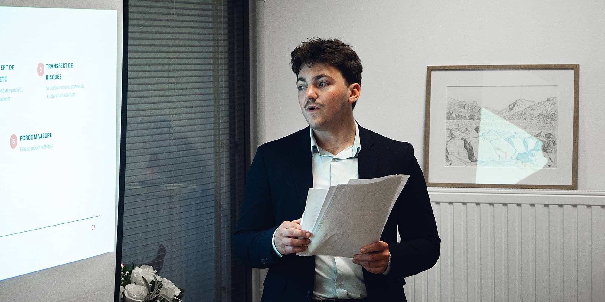 Illustration relations clients - paiement sans contact avec un TPE